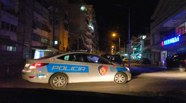 Sherr mes policëve në Tiranë/ Efektivi i dehur ofendoi punonjësin e “Shqiponjave”, çfarë ndodhi gjatë natës
