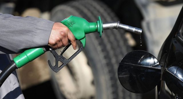 E FUNDIT/ Ulen sërish nafta e benzina, ja sa do të jetë çmimi i karburanteve