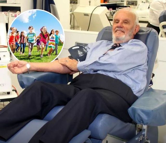 Ky njeri ka dhuruar gjak çdo javë për 64 vjet, falë tij kanë shpëtuar 2.4 milionë foshnja
