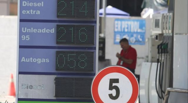 Rriten sërish çmimet e karburanteve, nafta dhe benzina shiten mbi 200 lekë/litër (FOTO)