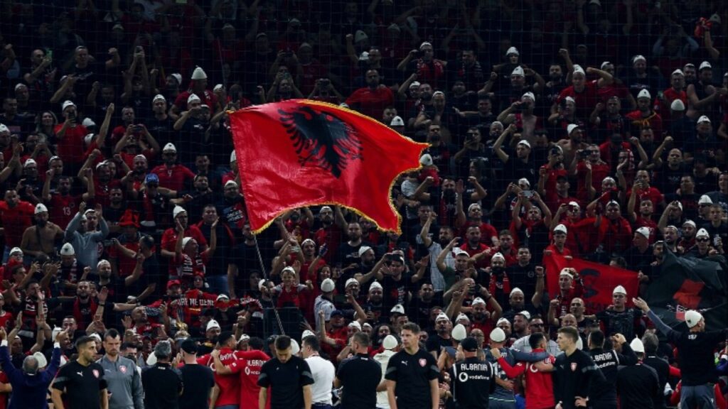 Shqipëria drejt përsëritjes së historisë/ Kualifikimi në EURO 2024 “mbush arkat” e Federatës